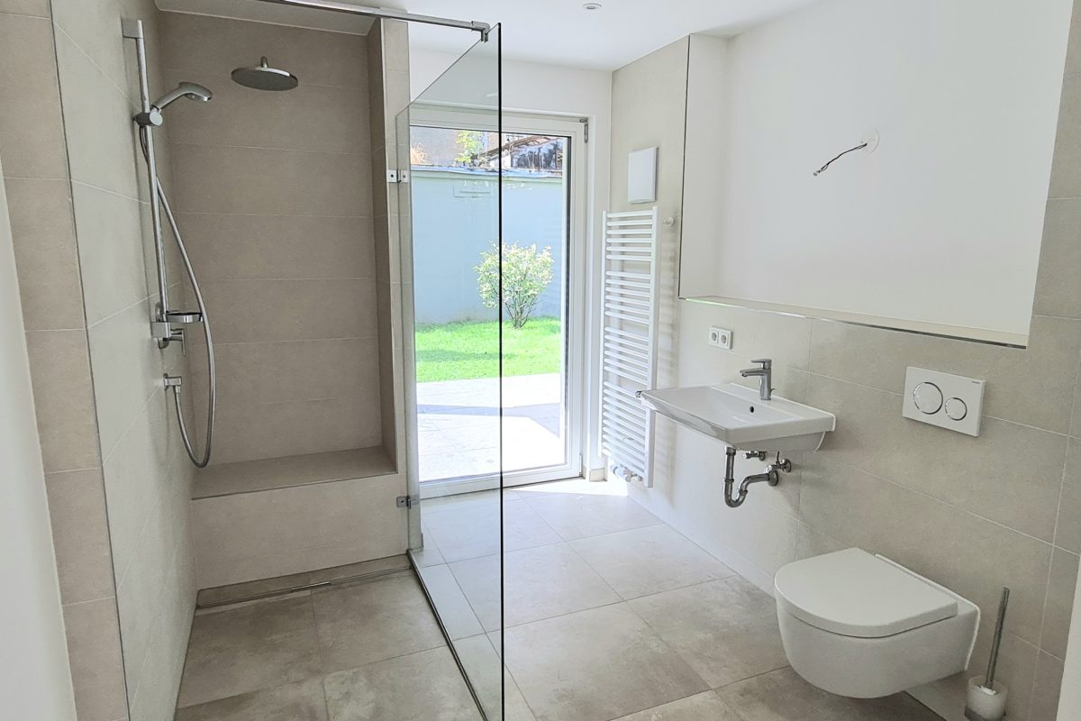 Bad mit Dusche